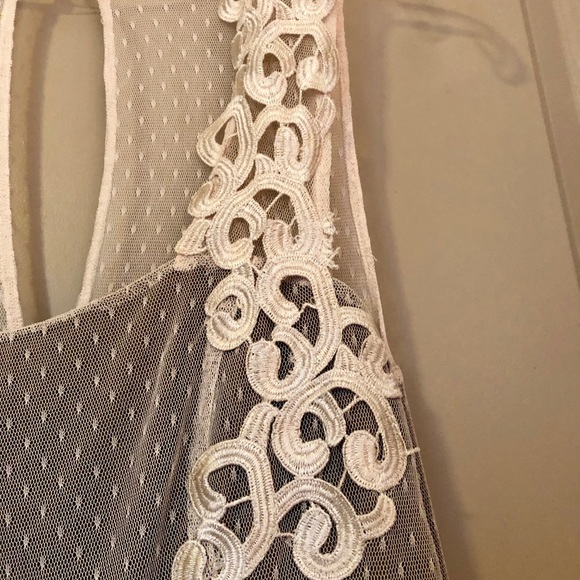 ✨✨BRAND NEW ALTAR’D STATE DRESS✨✨ - Picture 4 of 6